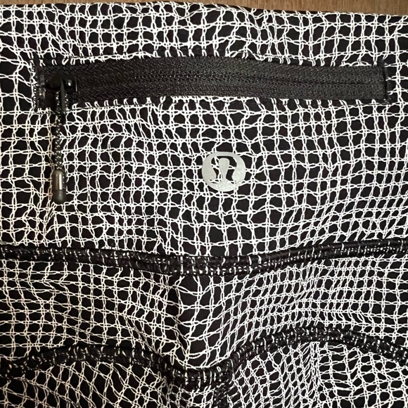 Lululemon Speed Up Tight - Picture 5 of 6